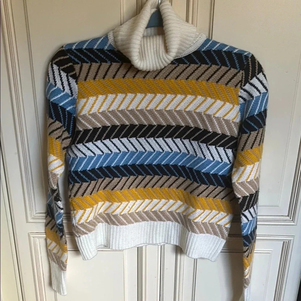 Chevron Patterned Turtleneck Sweater - Multicolor